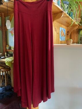 Women's Wide-Leg Cropped Pants - Burgundy